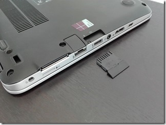 HP EliteBook 820 G3のメディアカードリーダー