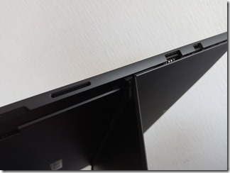 「Surface Pro 6」右側面